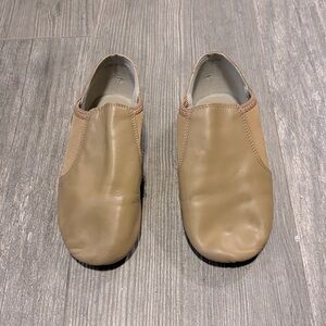 Dynadans Leather Upper Slip-on Jazz Shoe for Girls and Boys (Big Kid-size 2)-Tan